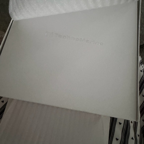 Technomarine White and Silver Watch - Picture 6 of 6